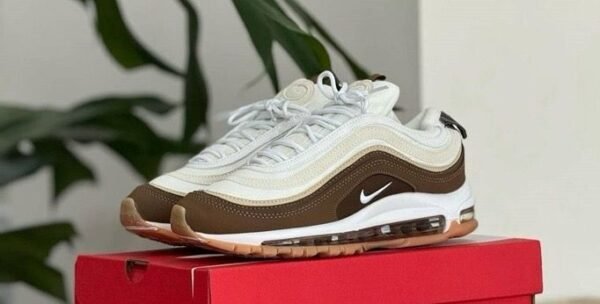 Nike AIR MAX