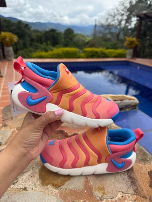 Nike DNAMO