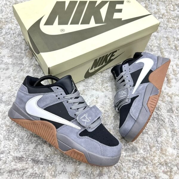 Nike TRAVIS   #3