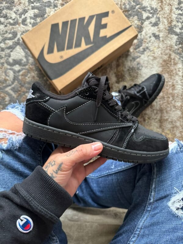 Nike TRAVIS   #4
